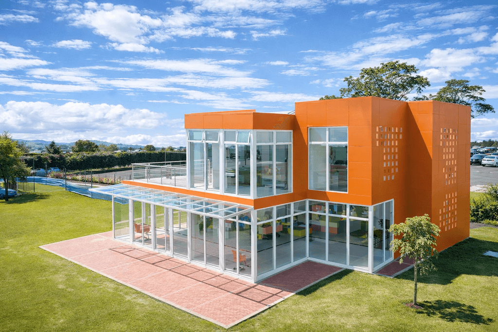 Gimnasio Fontana — educational sports infrastructure.